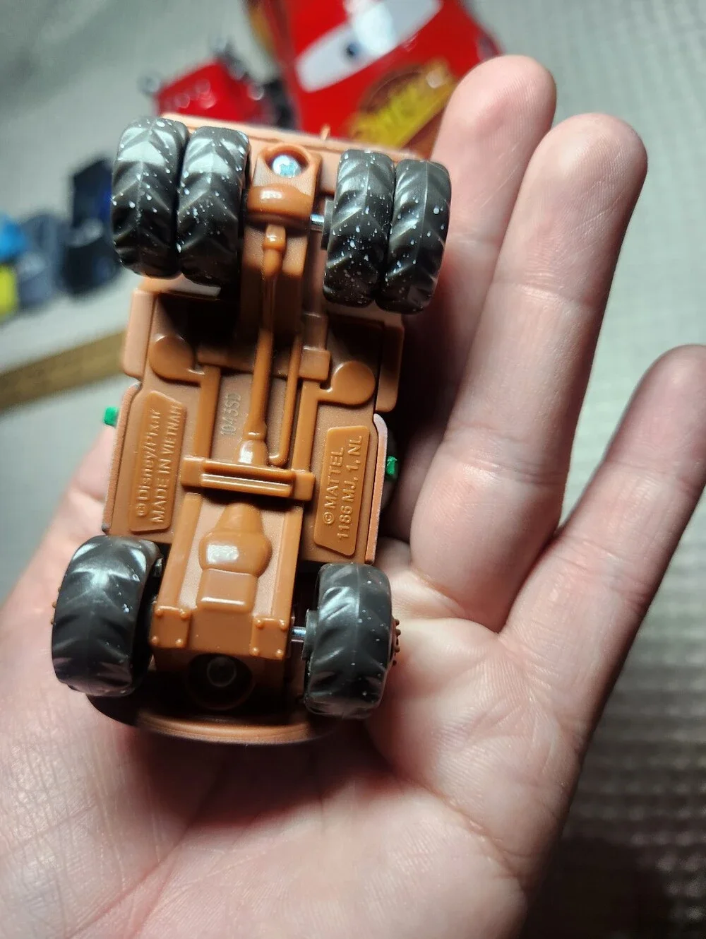 Lightning McQueen and Friends Mini Vehicle Toy Set - Some Flaws-  8 Cars